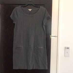 Short grey dress